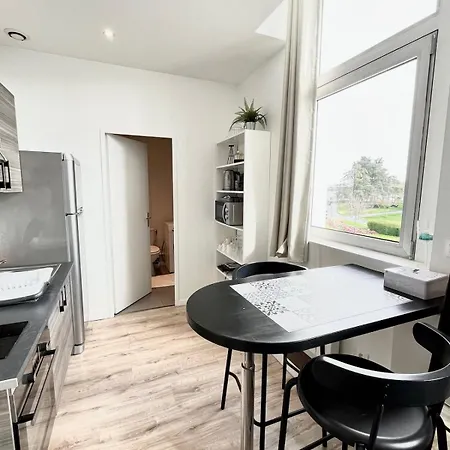 Rome - Proche De La Cathedrale De Апартаменты *