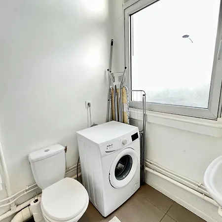 Rome - Proche De La Cathedrale De *