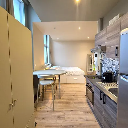 Le Bord Des Berges Studio Inn Reims Pour 2 * 랭스